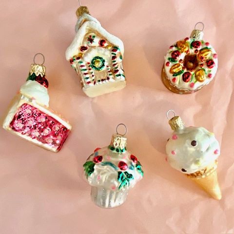 Vintage Glass Xmas Ornaments - Cake